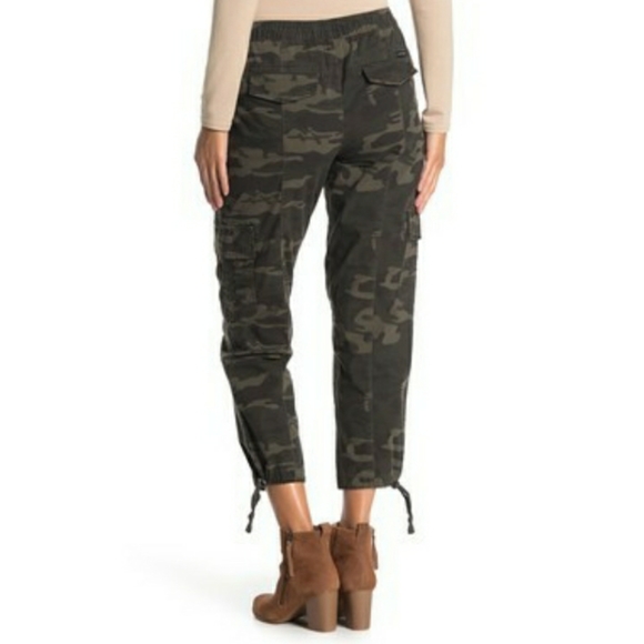 NWT Sanctuary Camo Poplin Cargo Crop Pants - Picture 2 of 5
